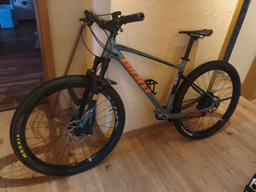 Used Giant Fathom 29 2 2018 2018 Mountainbike, Light Gray — image 2 of 3