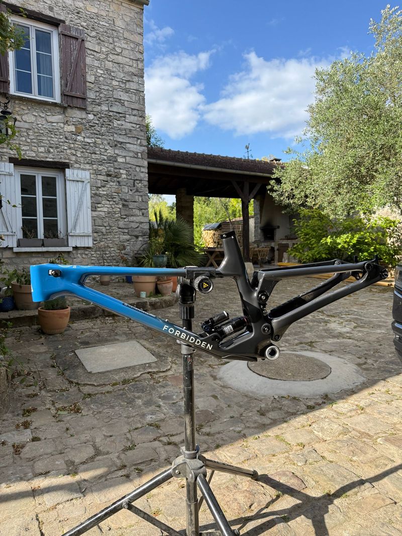 Brugt Forbidden Druid 2 2025 Frameset 2025 MTB