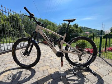 Gebrauchtes Focus SAM² 6.8 2022 2022 Mountainbike, Hellgrau, 29 — Bild 1 von 11