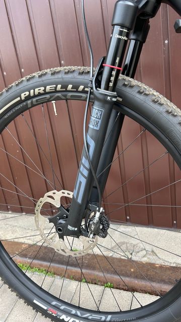 Specialized Epic Hardtail Comp Carbon World Cup 2017 2017 Mountainbike usato, Nero — immagine 7 di 9