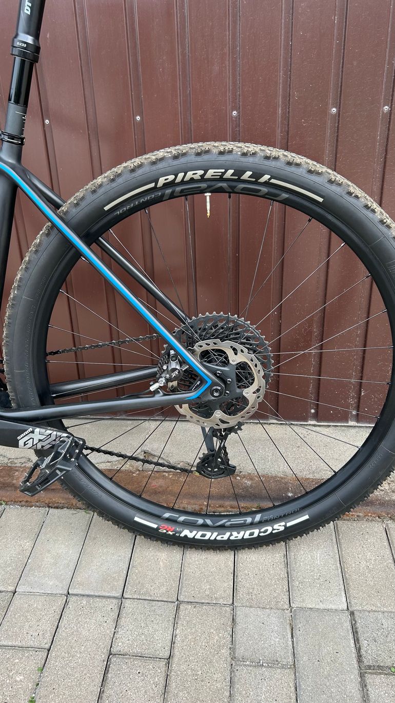 Specialized Epic Hardtail Comp Carbon World Cup 2017 2017 Mountainbike usato, Nero — immagine 4 di 9