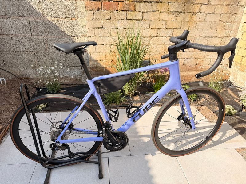 Tweedehands CUBE ATTAIN C:62, SLX 2026 2026 Road & Gravel