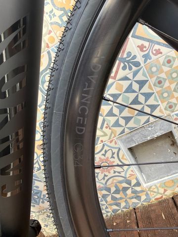 Käytetty Canyon Endurace CF 7 2027 2027 Road & Gravel — kuva 6 / 14