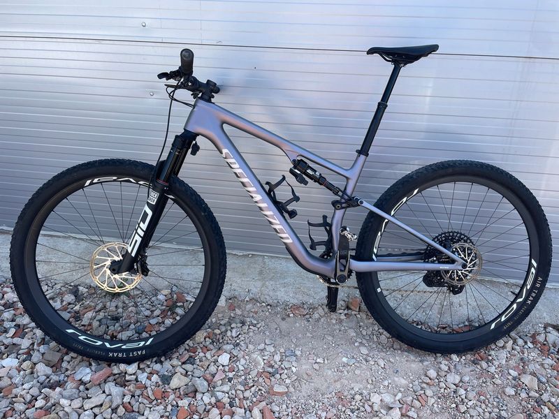 Used Specialized Epic 8 Pro - SRAM X0 AXS, RockShox Ultimate Flight Attendant 2026 2026 MTB