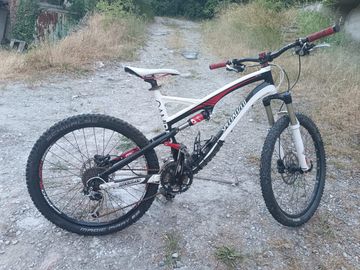 Used Specialized Camber Pro 29er 2011 2011 Mountainbike, White, 29 — image 1 of 5
