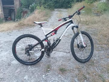 Used Specialized Camber Pro 29er 2011 2011 Mountainbike, White, 29 — image 2 of 5
