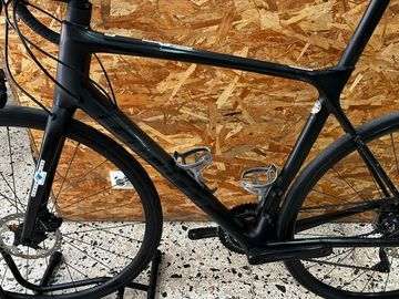 Używany Giant TCR Advanced 2 2022 2022 Road & Gravel — zdjęcie 16 z 17