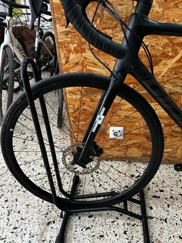 Używany Giant TCR Advanced 2 2022 2022 Road & Gravel — zdjęcie 14 z 17