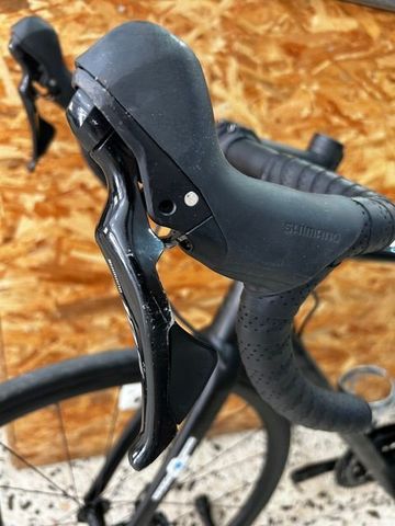 Używany Giant TCR Advanced 2 2022 2022 Road & Gravel — zdjęcie 15 z 17