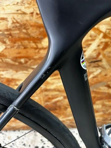 Używany Giant TCR Advanced 2 2022 2022 Road & Gravel — zdjęcie 8 z 17