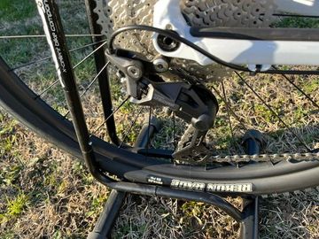 BMC Twostroke AL FIVE 2023 2023 Mountainbike usato, Bianco — immagine 2 di 3