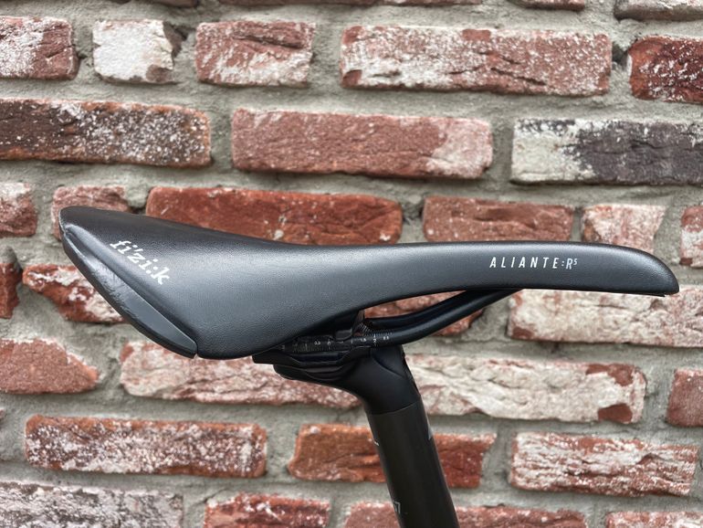 Gebrauchtes Canyon Endurace 7 Disc 2022 2022 Road & Gravel, Schwarz — Bild 4 von 9