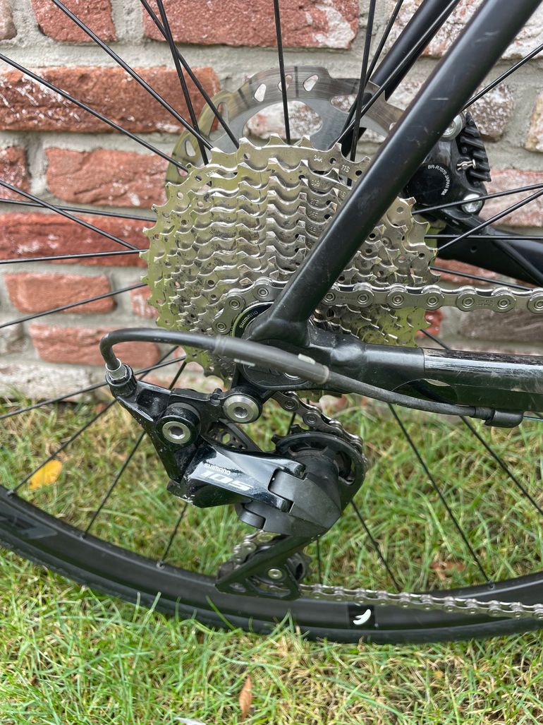 Gebrauchtes Canyon Endurace 7 Disc 2022 2022 Road & Gravel, Schwarz — Bild 2 von 9
