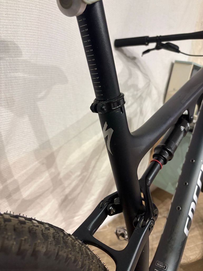 Použité Specialized Epic Comp 2022 2022 Mountainbike — obrázek 7 z 30