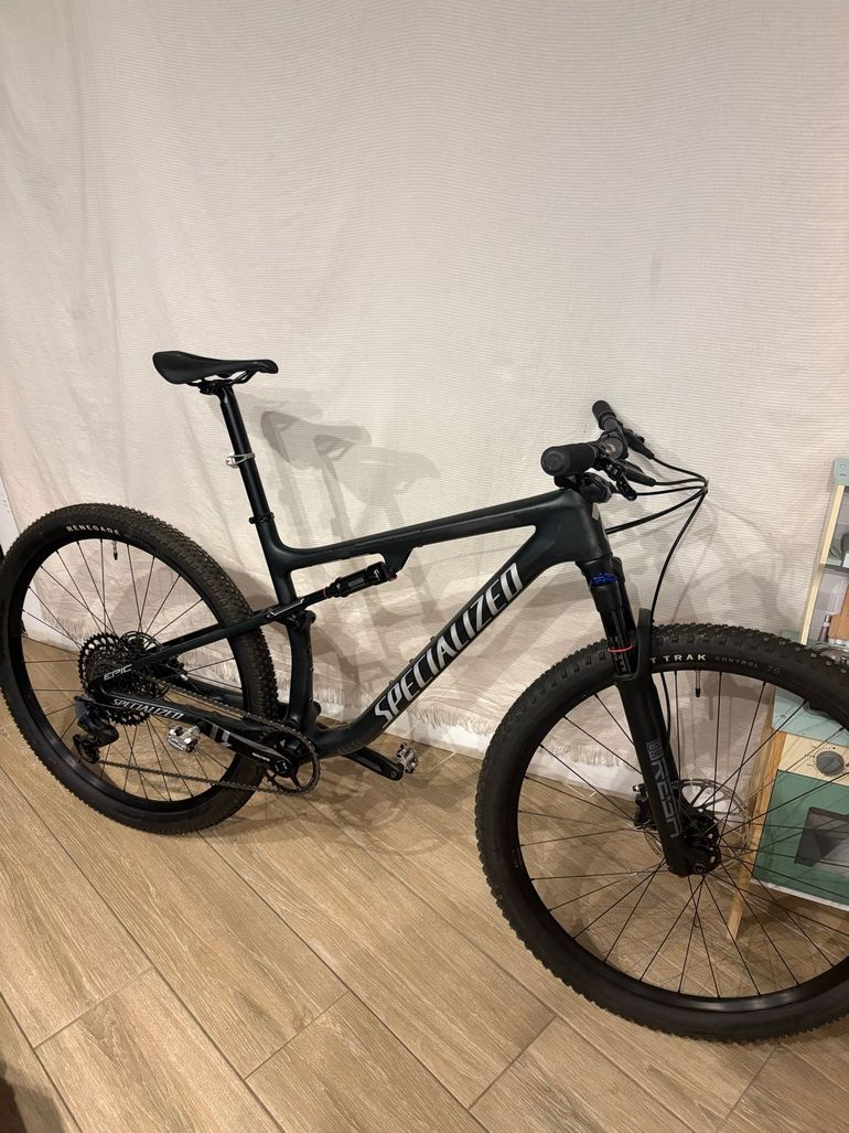 Použité Specialized Epic Comp 2022 2022 Mountainbike — obrázek 13 z 30
