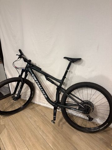 Použité Specialized Epic Comp 2022 2022 Mountainbike — obrázek 27 z 30