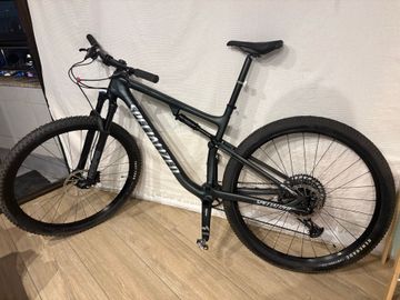 Použité Specialized Epic Comp 2022 2022 Mountainbike — obrázek 28 z 30