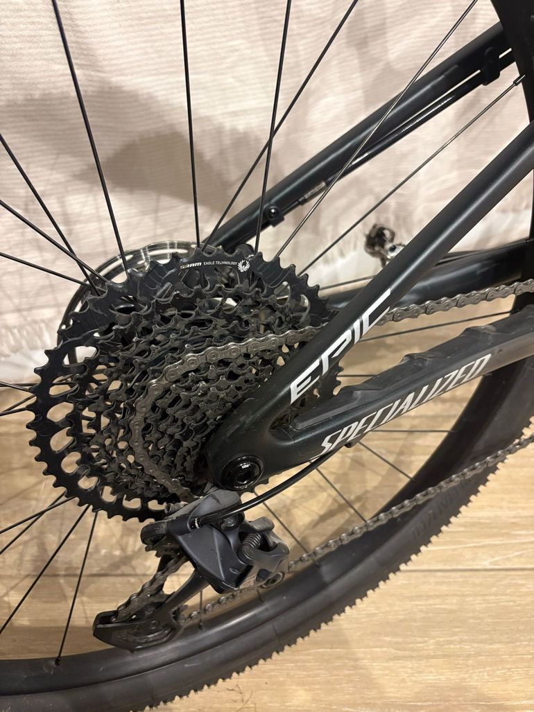 Použité Specialized Epic Comp 2022 2022 Mountainbike — obrázek 10 z 30