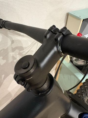 Použité Specialized Epic Comp 2022 2022 Mountainbike — obrázek 5 z 30
