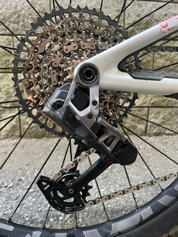 Gebrauchtes Mondraker NEAT RR 2024 2024 Mountainbike, Weiß, 29 — Bild 6 von 8