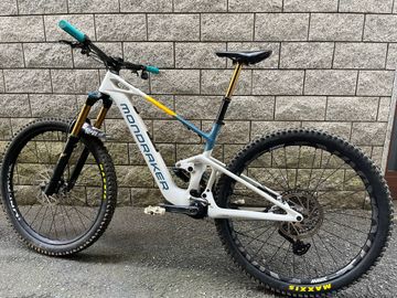 Gebrauchtes Mondraker NEAT RR 2024 2024 Mountainbike, Weiß, 29 — Bild 1 von 8