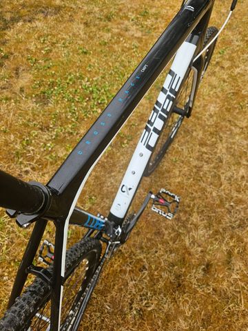 Used CUBE CROSS Race 2017 2017 Road & Gravel, Black — image 4 of 7