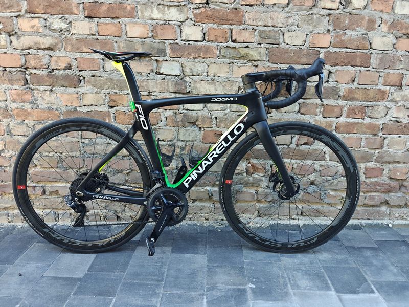 Käytetty Pinarello Dogma Shimano Dura Ace Di2 2019 Road & Gravel
