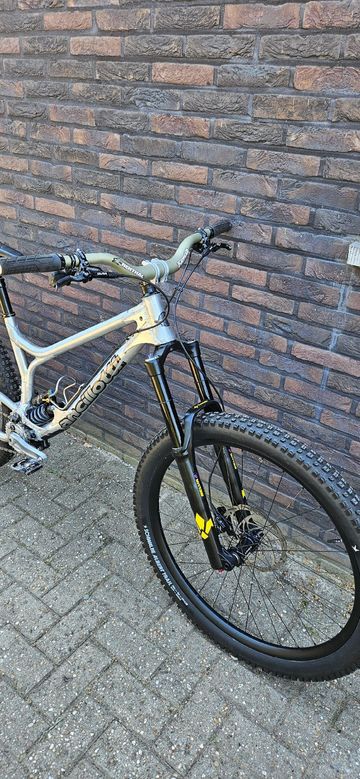 Used Ancillotti scarab sb 2025 Mountainbike, Light Gray — image 2 of 8