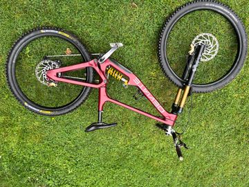 Used Deviate CLAYMORE Shimano XTR 2023 Mountainbike, Red — image 7 of 7