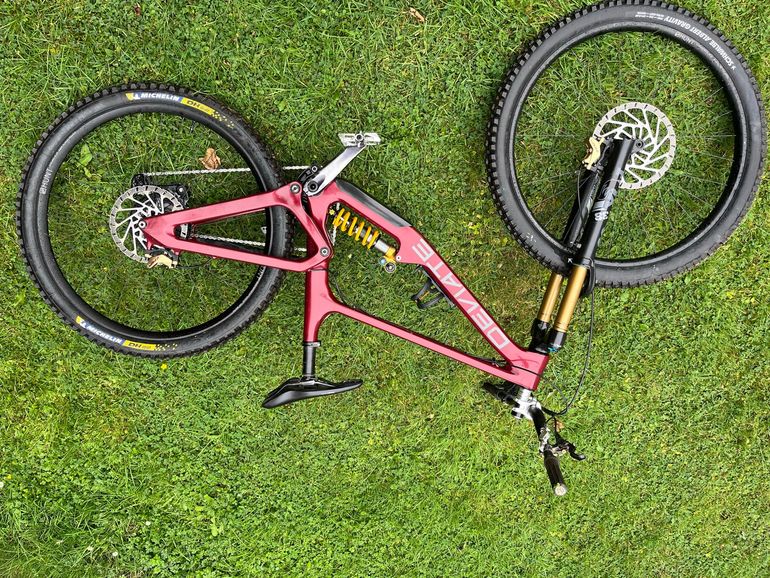 Used Deviate CLAYMORE Shimano XTR 2023 Mountainbike, Red — image 7 of 7