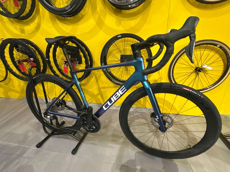 Używany CUBE ATTAIN C:62, SLT 2026 2026 Road & Gravel — zdjęcie 2 z 5