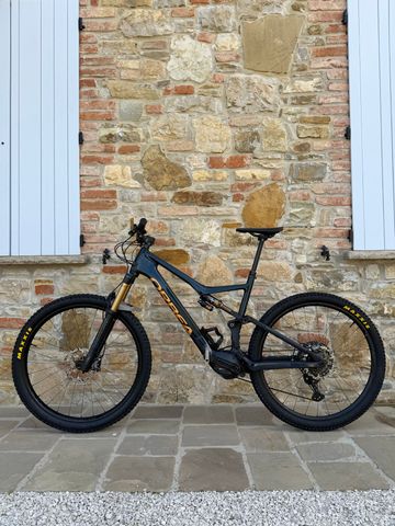 Orbea RISE M10 2022 2022 Mountainbike usato, Blu — immagine 1 di 16
