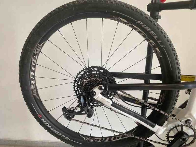 ROCKRIDER Custom SRAM GX Eagle 2023 Mountainbike de segunda mano, Blanco — imagen 13 de 16
