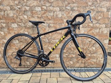 Gebrauchtes Trek Domane AL 2 2023 2023 Road & Gravel, Schwarz — Bild 1 von 18