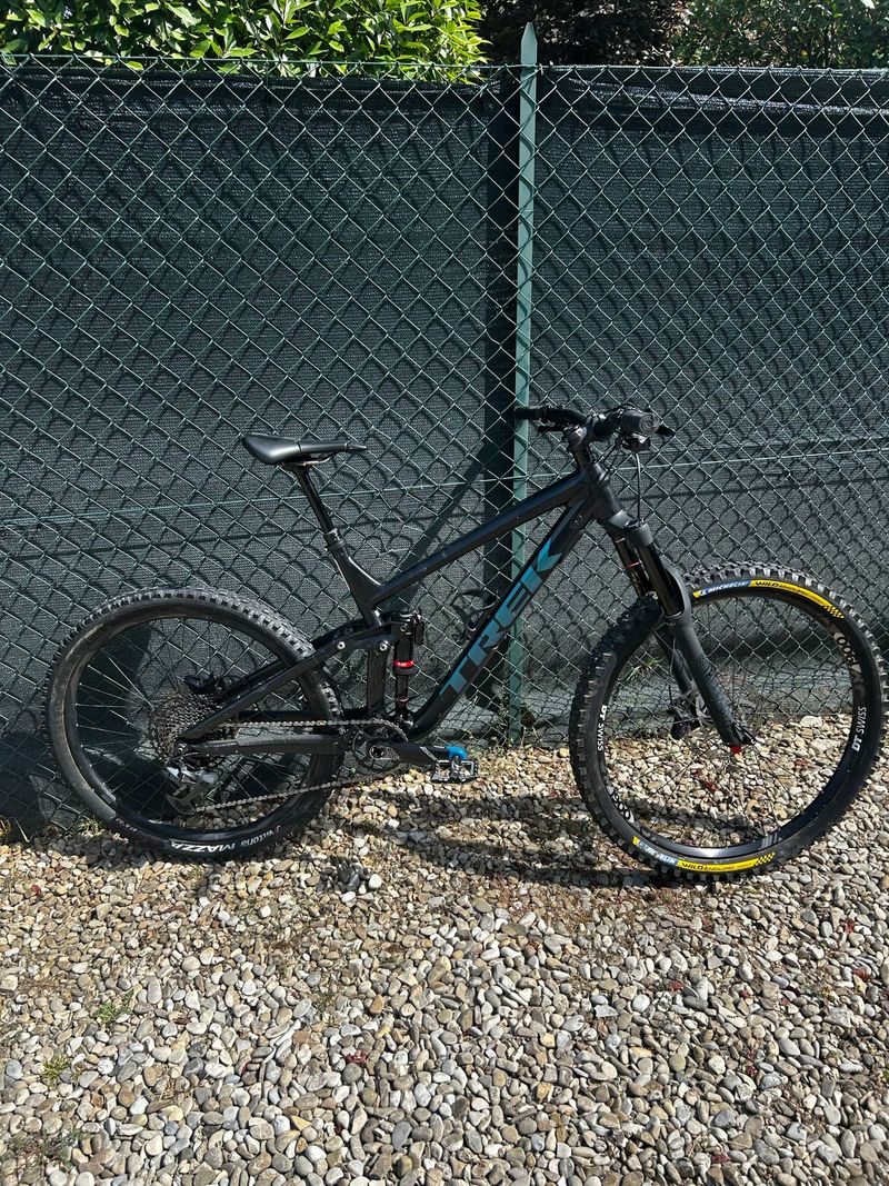 Used Trek Slash 8 2022 2022 MTB