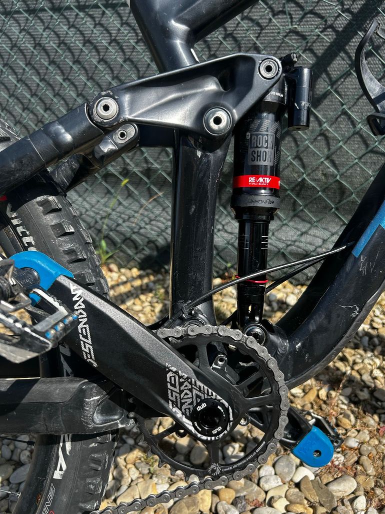 Used Trek Slash 8 2022 2022 Mountainbike, Black, 29 — image 4 of 8