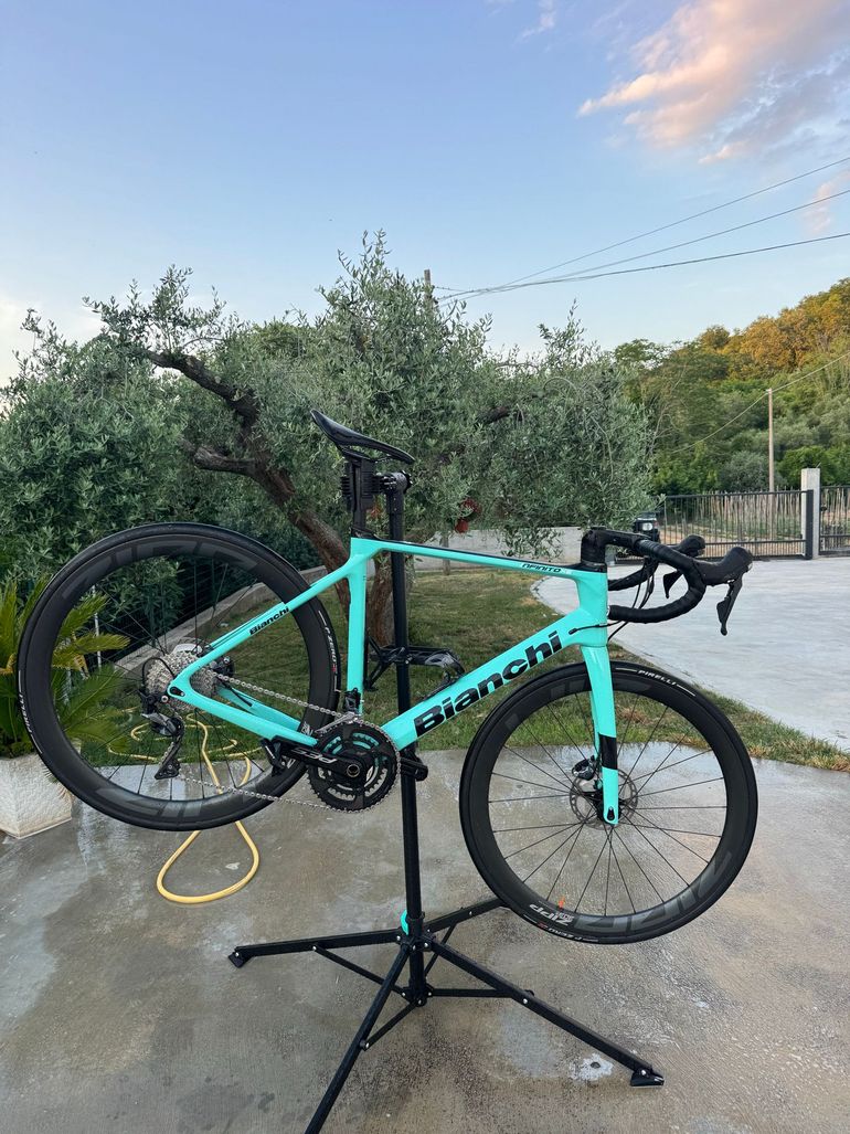 Bianchi Infinito XE Ultegra 2023