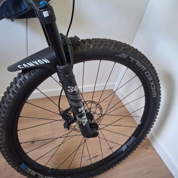 Brugt Canyon Lux Trail CF 6 2025 2025 Mountainbike — billede 5 af 8