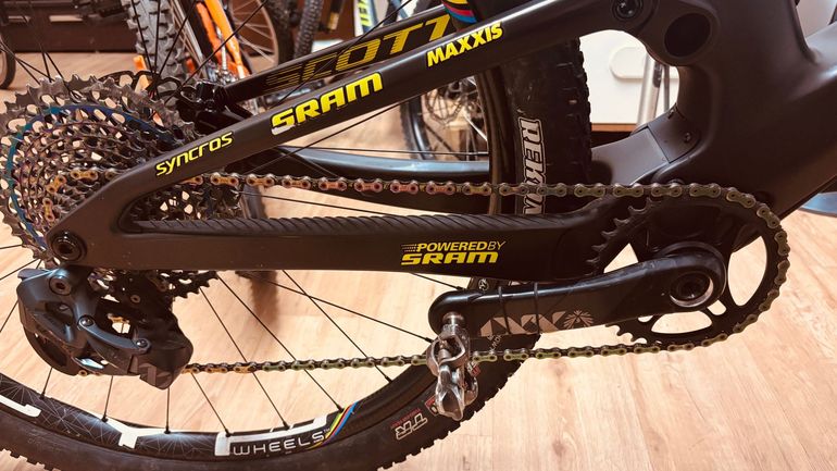 Gebrauchtes Scott Spark 900 Ultimate 2024 2024 Mountainbike, Violett, 29 — Bild 3 von 4