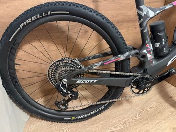 Brugt Scott Spark RC World Cup EVO 2025 2025 Mountainbike — billede 2 af 6