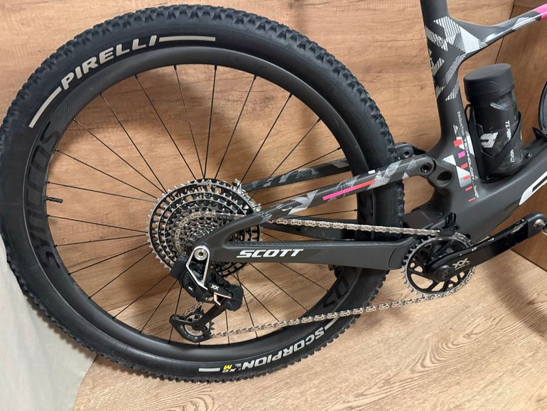 Brugt Scott Spark RC World Cup EVO 2025 2025 Mountainbike — billede 2 af 6