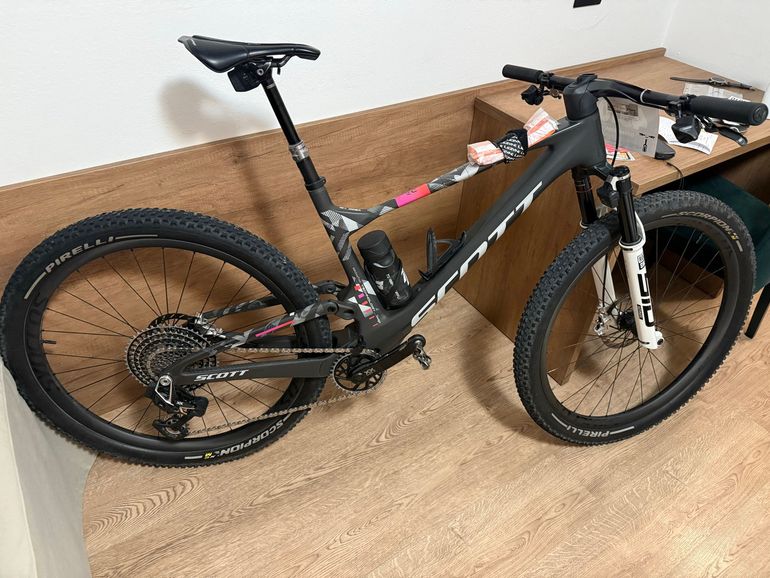 Brugt Scott Spark RC World Cup EVO 2025 2025 Mountainbike — billede 5 af 6