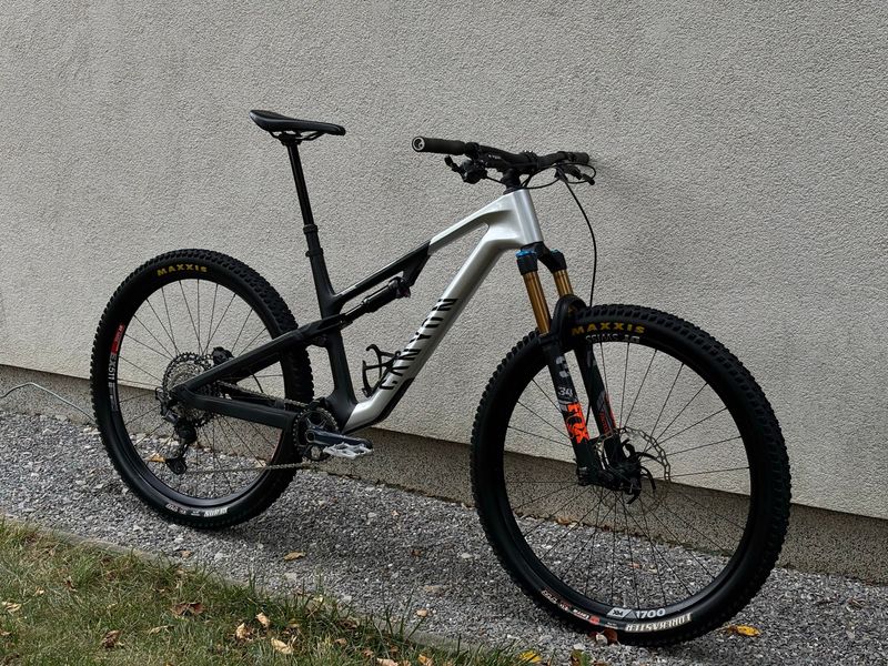Použité Canyon Neuron CF 8 2024 2024 MTB