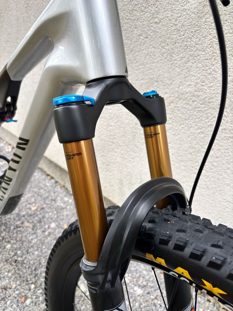 Canyon Neuron CF 8 2024 2024 Mountainbike d'occasion — image 5 sur 24