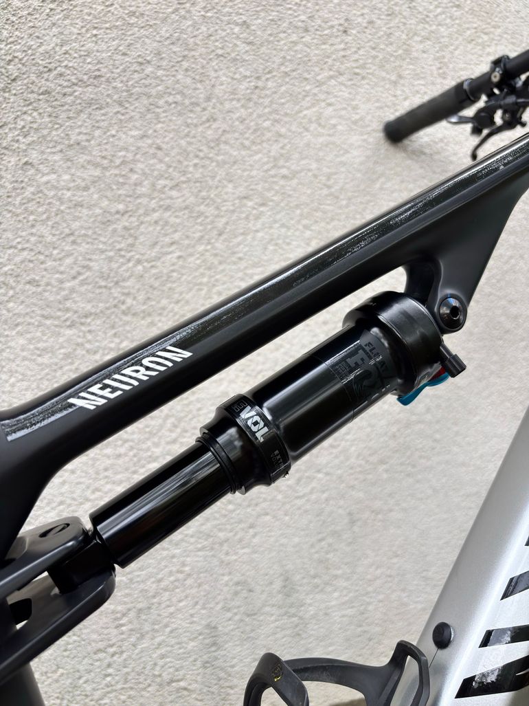 Canyon Neuron CF 8 2024 2024 Mountainbike d'occasion — image 10 sur 24