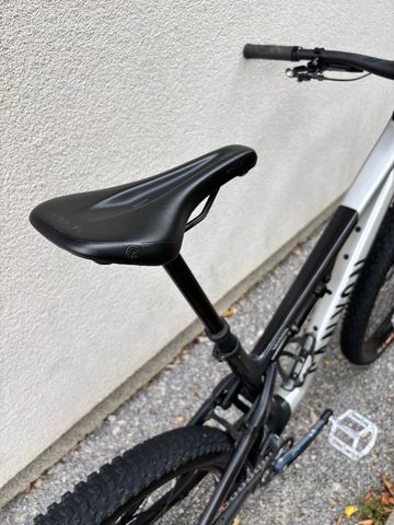 Canyon Neuron CF 8 2024 2024 Mountainbike d'occasion — image 9 sur 24