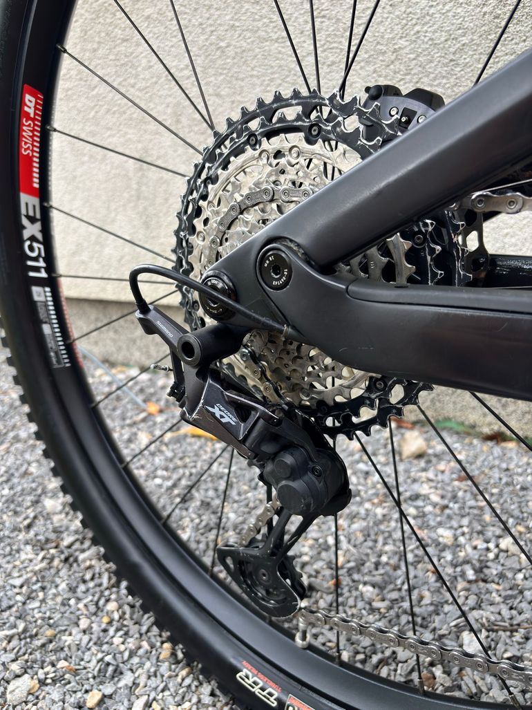 Canyon Neuron CF 8 2024 2024 Mountainbike d'occasion — image 3 sur 24