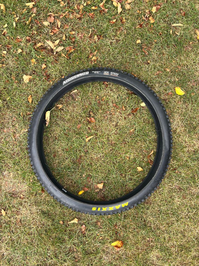 Canyon Neuron CF 8 2024 2024 Mountainbike d'occasion — image 20 sur 24