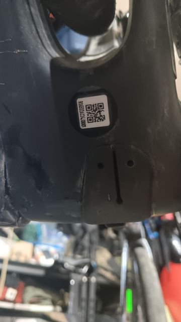 Used Canyon Aeroad CFR Di2 2025 2025 Road & Gravel, Black — image 2 of 5