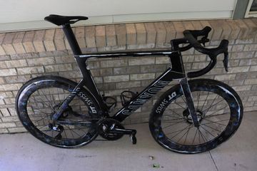 Used Canyon Aeroad CFR Di2 2025 2025 Road & Gravel, Black — image 1 of 5
